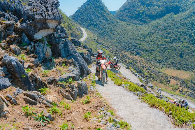 Vietnam Motorbike Tour to Ha Giang, Sapa, Mu Cang Chai - 8 Days - Day 6: Phù Yên’s tea-growing valleys, Hmong villages, and a ride that alternates hard and calm