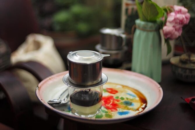 Vietnamese Spring Rolls Cooking Class - Frying for golden crunch: timing, heat, and the sauce balance
