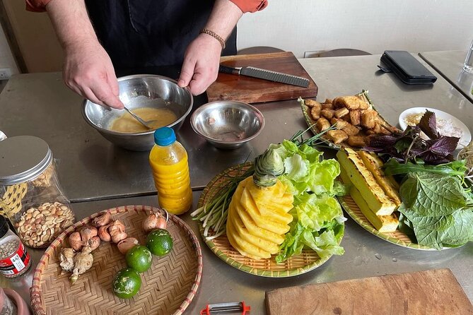 Vietnamese Vegetarian Cooking Class in Hanoi - Hanoi’s market stop: where your meal starts