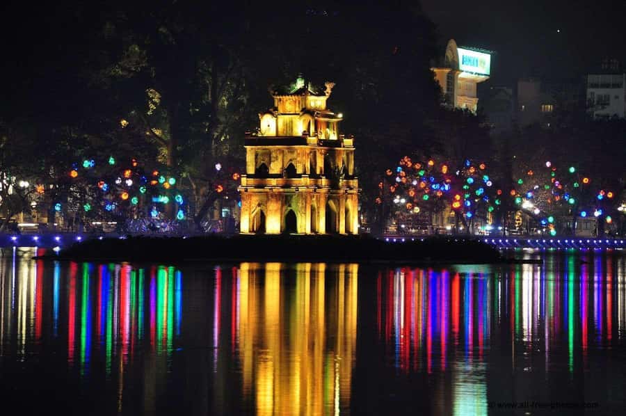 Weekend Hanoi Night Market & Street Food Tour - The food lineup: what you’ll likely taste and what it means